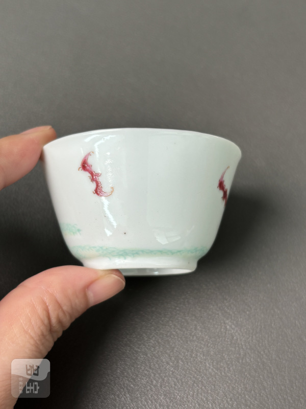 清雍正 粉彩福禄寿图杯一对（带老盒） - 图15